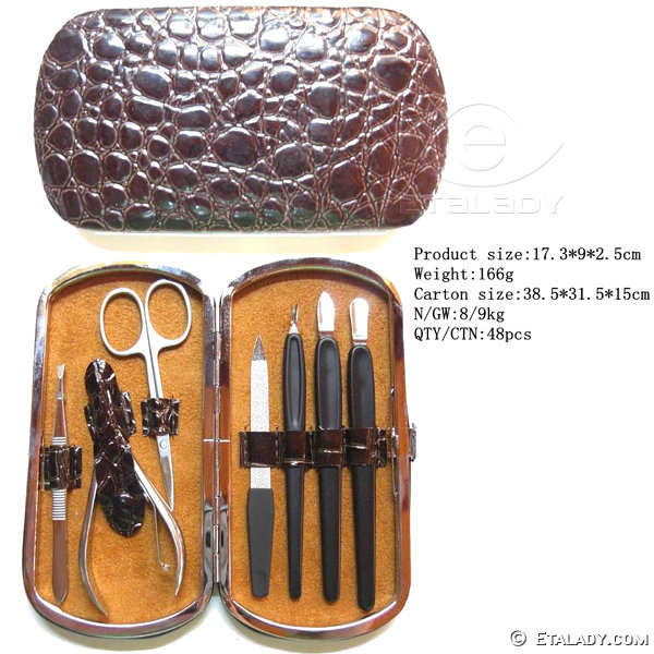 manicure pedicure set kit tool